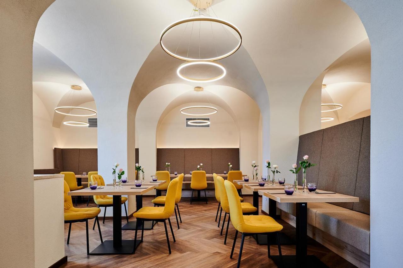 Hotel Zur Post Altoetting 外观 照片