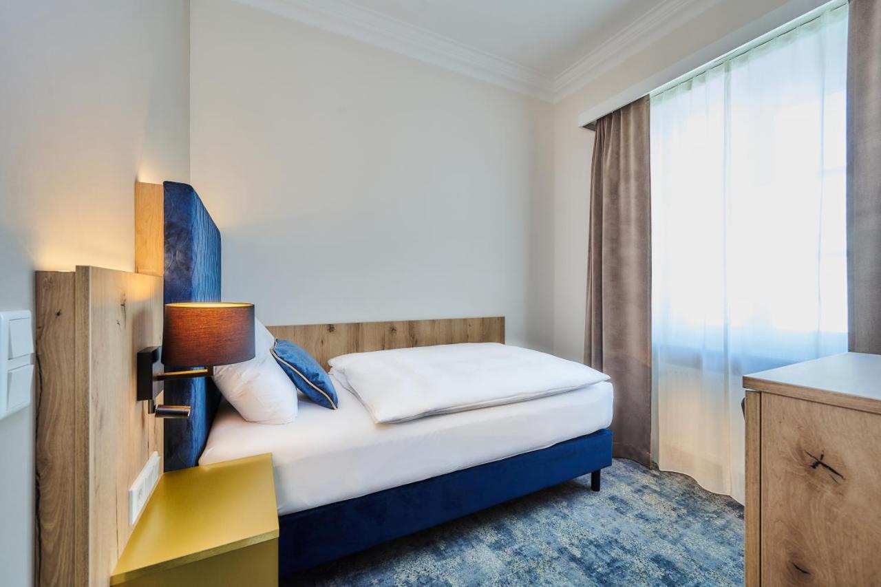 Hotel Zur Post Altoetting 外观 照片