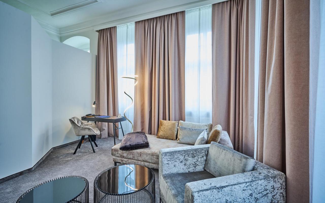 Hotel Zur Post Altoetting 外观 照片